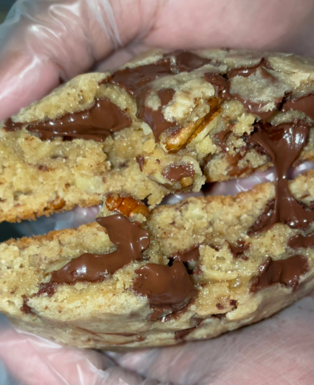 Chocolate & Pecan Chunk Shuga-Cookie